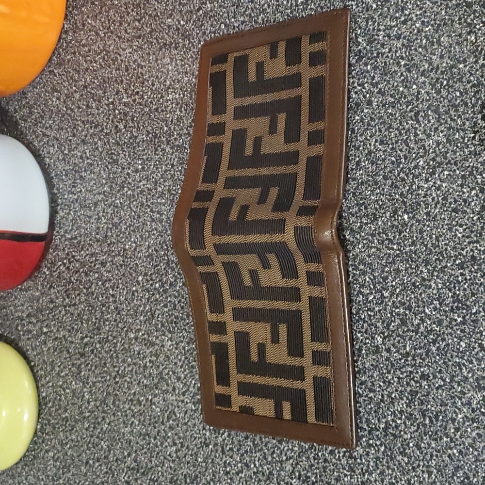 Fendi Mens Wallet - Picture 2 of 12